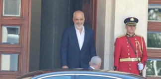 Pas ndryshimeve në qeveri, Rama shkon në Presidencë, momenti kur del i buzëqeshur nga godina (Fotot)