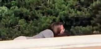 VIDEO/ “Dikush është mbi çati”! Publikohen pamjet për herë të parë, të gjithë e pikasën autorin që zvarritej pak para se të qëllonte mbi Trump