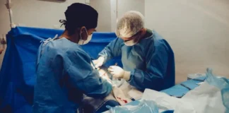 Detajet horror/ Mjeku vriste pacientët për t’u hakmarrë ndaj kolegëve të tij! Donte të dukej si hero duke…