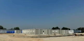 “Një pjesë e kampit në Gjadër hapet më 20 gusht”, La Repubblica: Pritet të mbërrijnë 500 emigrantë dhe policë