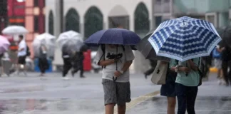 Stuhia e fuqishme pritet të godasë Japoninë, evakuohen njerëzit, Tokio anulon fluturimet dhe trenat