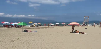 Shqipëria me plazhet më të mira! Studimi i Wizz Air. Forbes: Në plazhin e Durrësit nuk ka mbipopullim