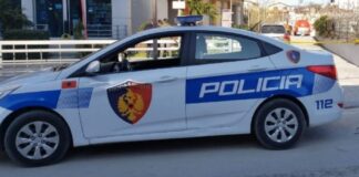 E kishte kthyer lokalin për ‘pazar’ droge, arrestohet i riu, në pranga edhe truproja i tij