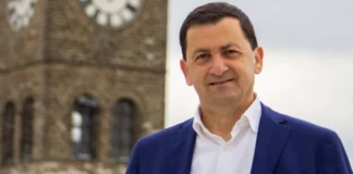 Himara zyrtarisht me kryetar Bashkie! KQZ i jep mandatin Vangjel Tavos