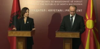 Shqipja do shfuqizohet si gjuhë zyrtare në Maqedoni? Spiropali në Shkup: Cenohet identiteti ynë, të zbatohet marrëveshja e Ohrit