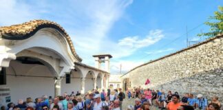 Rama: Turistë nga të gjitha kombësitë në Muzeun Ikonografik të Onufrit