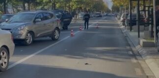 Aksidentohet 61-vjeçarja! Shoqërohet në komisariat shoferi