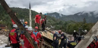 Bosnja përballë përmbytjeve vdekjeprurëse, ekipet ndërkombëtare të shpëtimit vijojnë kërkimet për personat e zhdukur