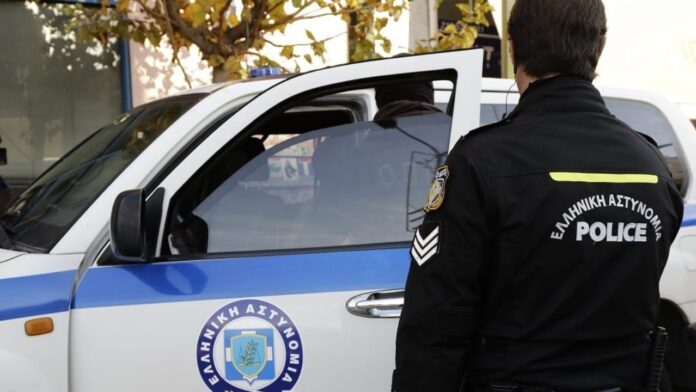 Policia-ne-Greqi-CREDITS-Politikakritis_sd-1