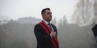 Sot 80-vjetori i Çlirimit, homazhe në Varrezat e Dëshmorëve Elbasan, Llatja: Lavdi dëshmorëve!