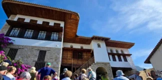 Fotot/ Rama: Sitet kulturore mikpritën këtë vit mbi 1 milionë e 200 mijë vizitorë