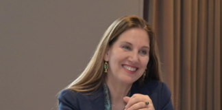 Kumbaro: Shqipëria synon turizëm elitar me gjithë sfidat