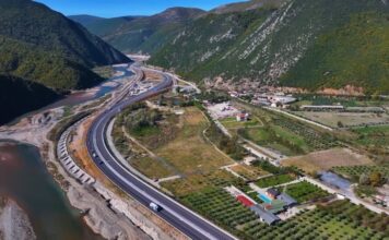 Pjesë e Korridorit 8, Llatja ndan pamje nga rruga Elbasan-Qafë Thanë