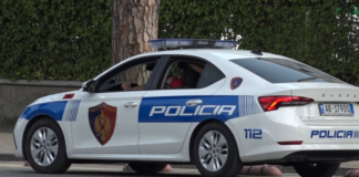 Shpërndau videot intime të një vajze të mitur/ Ndalohet 16-vjeçari, i sekuestrohet telefoni