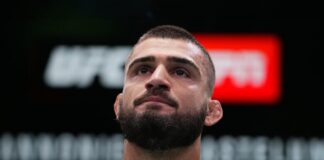 Boksieri shqiptar Ramiz Brahimaj i vendos plisin Joe Rogan! Pasi fitoi me nokaut në raundin e parë flet shqip (VIDEO)