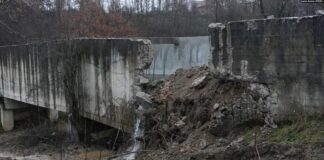 “Autorët të mbajnë përgjegjësi”, ministri britanik dënon sulmin në Zubin Potok: Duhet hetim urgjent