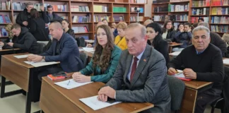 Diskutimet për çështjen e gjuhës shqipe/ Zv. ministri i Jashtëm i Maqedonisë së Veriut nga Korça: Kushtetuesja nuk pritet të miratojë vendime që cenojnë…