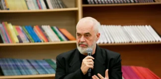 “164 mijë persona me aftësi të kufizuara, mbështetje në Buxhetin 2025″/ Rama: Përfshirje sociale dhe akses në shërbime të specializuara