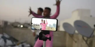 SHBA gati të mbyllë TikTok-un, ja çfarë ndodhi në Indi kur rrjeti social me 200 milionë përdorues u fik përgjithmonë