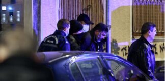 Krimi horror në familjen shqiptare/ Policia gjen çekiçin me të cilin burri vrau gruan, trupin e saj e mbajti për 7 ditë në papafingo