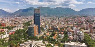 INSTAT: Rreziku për të qenë i varfër ra me 5,4%, ndikim turizmi e ndërtimi