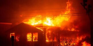 Qyteti amerikan si planeti Mars/ Pamjet e frikshme, qielli bëhet i kuq nga zjarret masive, banorët largohen të tmerruar