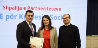 “Fit për Jetën” në Elbasan: Kujdes dhe mbështetje për 350 të moshuar