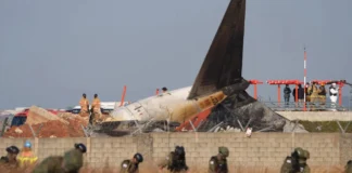 Rrëzimi i avionit korean, thellohet misteri: Kutitë e zeza, 4 minuta pa regjistrim!