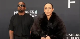 Bianca Censori shfaqet nudo në tapetin e kuq të Grammy, eksperti zbulon çfarë i tha Kanye West në atë moment
