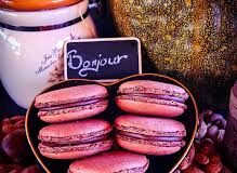 Amaretat Shumë Ngjyrëshe – Delikatesat e Dashurisë