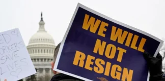 “Kjo është çmenduri”/ Punonjësit federalë konfuzë teksa afati i ‘ofertës’ së Trump përfundon