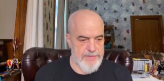 “A ke në mend me e lënë ndonjëherë pushtetin se ia kalove Enverit”, Rama i përgjigjet qytetarit: Do iki kur të më thonë… (E PLOTË)