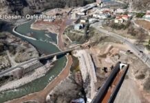 Llatja ndan pamje nga kantieri i rrugës Elbasan-Qafë Thanë, punime  po ecin me ritme të shpejta