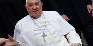 Vatikani: Gjendja shëndetësore e Papës vazhdon të jetë kritike