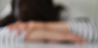 Depresioni kalon nëpërmjet stomakut