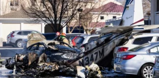 Sërish aksident ajror në SHBA! Rrëzohet mbi makinat në rrugë aeroplani në Pensilvani