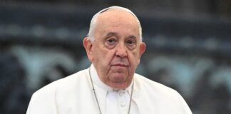 I shtruar në spital prej tre javësh/ Papa Françesku reagon pozitivisht ndaj trajtimit, ja si paraqitet gjendja e tij