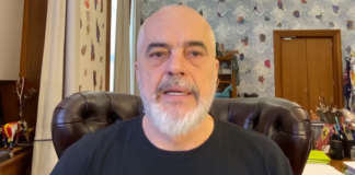 “Doni BE-në apo mustaqet e Kujtim Gjuzit”/ Rama-demokratëve: E patë Kavajën, atë që doli më i votuari nga primaret e hëngri bufi