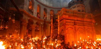 “Ejani merrni dritë”/ Nisin në Jeruzalem përgatitjet për ceremoninë e Zjarrit të Shenjtë