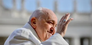 “Shpallni armëpushim”/ Mesazhi i fundit i Papa Françeskut: Nuk ka paqe pa lirinë e fesë, mendimit dhe shprehjes