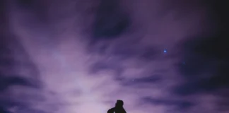 Ku fshihen alienët? “Paradoksi i Fermit” dhe ekzoplaneti premtues K2–18b