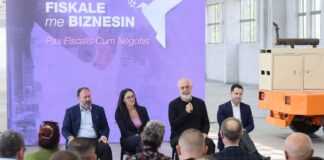 Ibrahimaj në Elbasan: Propozojmë fshirjen e borxheve dhe kamatëvonesave për bizneset më të vjetra se 10 vjet