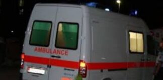 EMRI/ Ngjarje e rëndë në Sarandë, burri godet me thikë në bark bashkëshorten