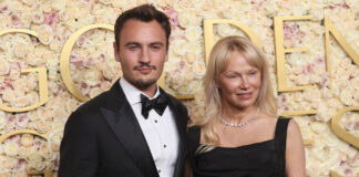 Brandon Thomas Lee, djali 28-vjeçar i Pamela Anderson që shkëlqeu përkrah nënës së tij në Met Gala