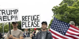 Trump sjell refugjatët e parë të bardhë nga Afrika e Jugut në SHBA, urdhri i tij ekzekutiv kontrovers