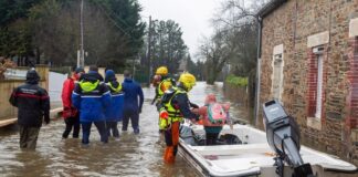 Franca goditet nga stuhitë e shiut, përmbyten disa provinca, 3 viktima dhe 2 të zhdukur