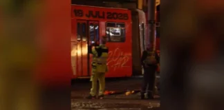 Suedi, tramvaji del nga shinat dhe përfundon në një piceri, shtatë të plagosur