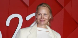 Pamela Anderson thyen stereotipet e bukurisë në Hollywood: Gjithmonë kam qenë rebele