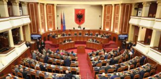 Kuvendi në seancë plenare, pritet diskutimi i disa projektligjeve