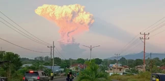 Shpërthen vullkani në Indonezi, reja vullkanike shkon në 10,000 metra lartësi